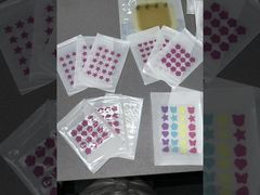 ดูแผ่นแปะไฮโดรคอลลอยด์สำหรับแผลพุพอง แผ่นแปะแผล แผ่นแปะไฮโดรคอลลอยด์สำหรับเท้า แผ่นปิดแผลสาธิตการดูแล