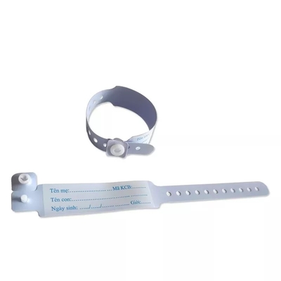 ซื้อ PVC Medical I.D. Wristband อุปกรณ์การใช้งานทางการแพทย์ สบาย ใส่ครั้งเดียว ทนทานและทนน้ํา การผลิตออนไลน์