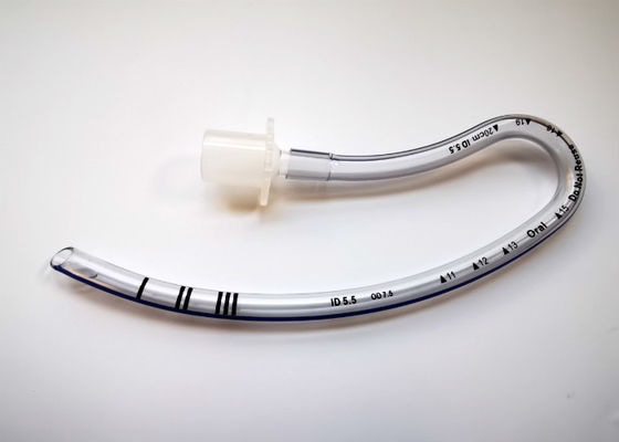 ซื้อ ท่อช่วยหายใจ PVC ผ่านจมูก 5.5 มม. ท่อช่วยหายใจทางปาก การผลิตออนไลน์
