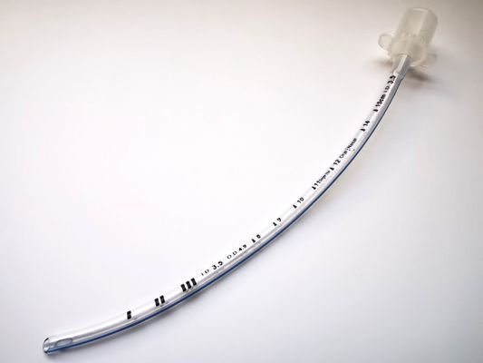 ซื้อ X Ray Preformed Endotracheal Tube 3.5 มิลลิเมตร ความสะดวกในการใส่ การผลิตออนไลน์